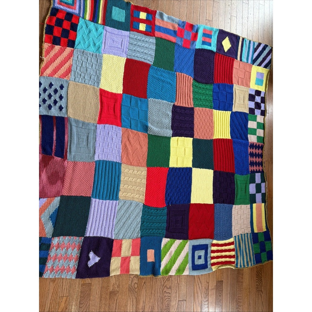 HANDMADE CROCHET GRANNY SQUARE AFGHAN/ THROW 74"x76" Unique Squares USA Made